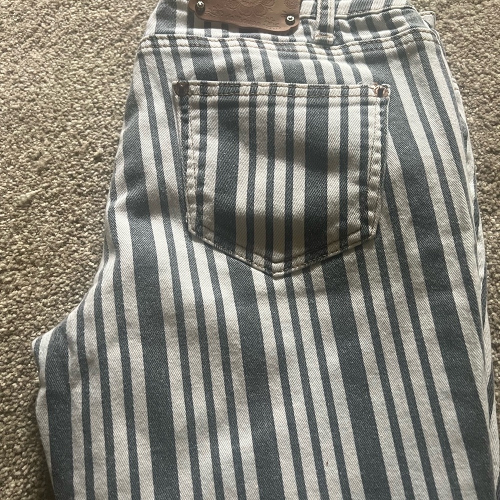 Vintage Dollhouse denim blue  & white ankle straight leg jeans